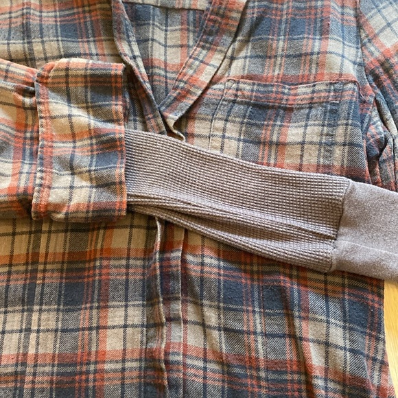 SPLENDID Womens flannel in perfect condition only worn a few times. - Picture 4 of 7